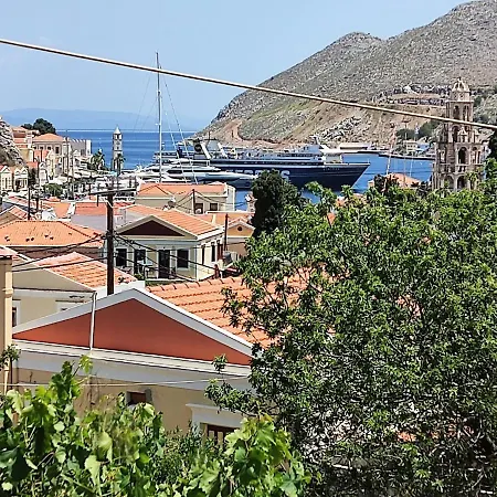 Grandma's House Διαμέρισμα Σύμη